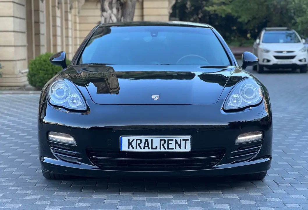 Kirayə Porsche Panamera 2011
